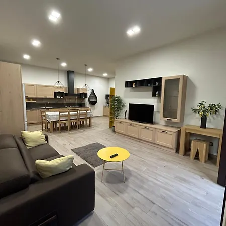 Paradise House * Luco ne' Marsi