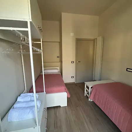 Paradise House Dom wakacyjny Luco ne' Marsi